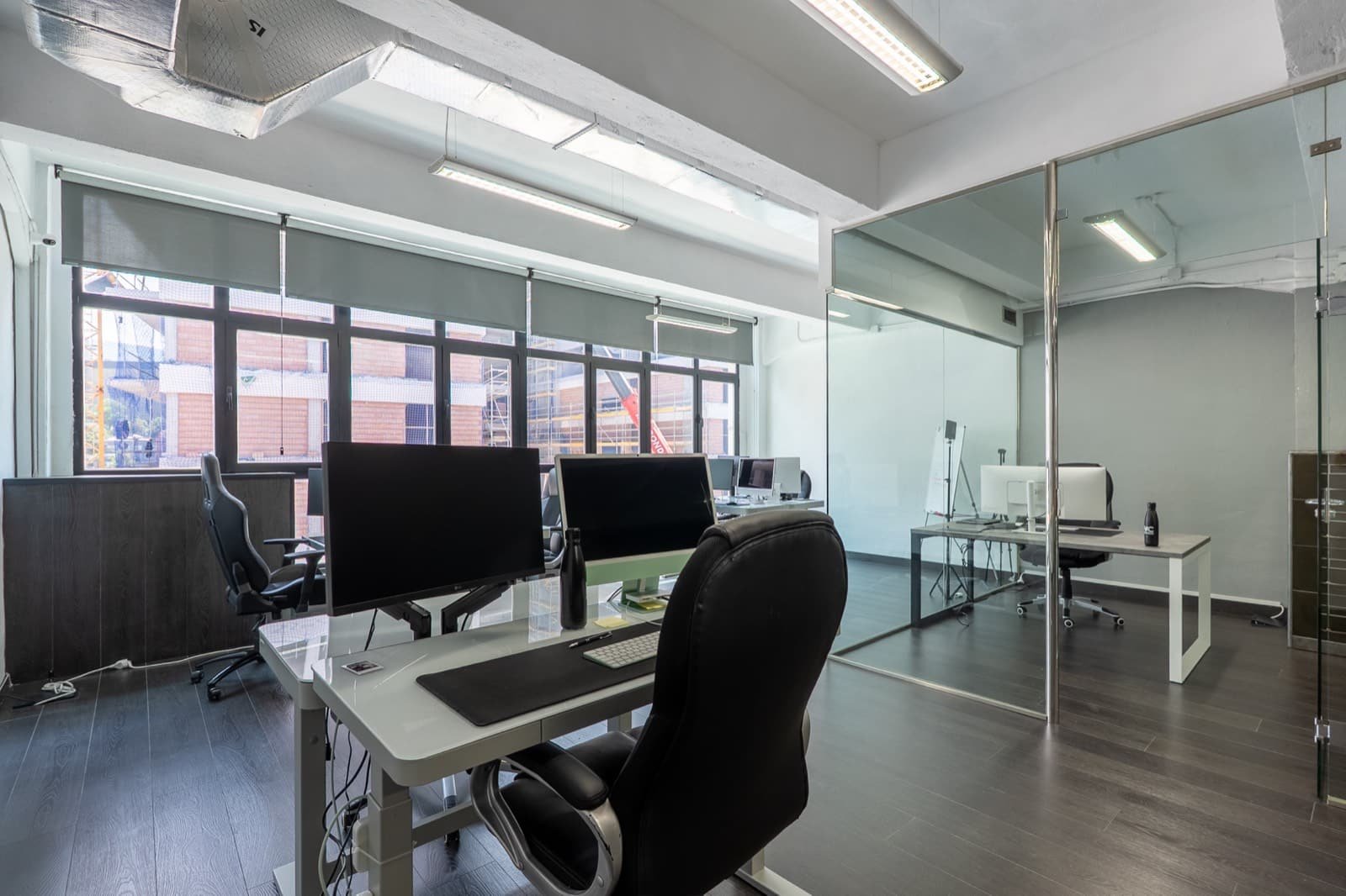 Puesto de trabajo donde se planifica el reparto de buzoneo por zonas en Bilbao