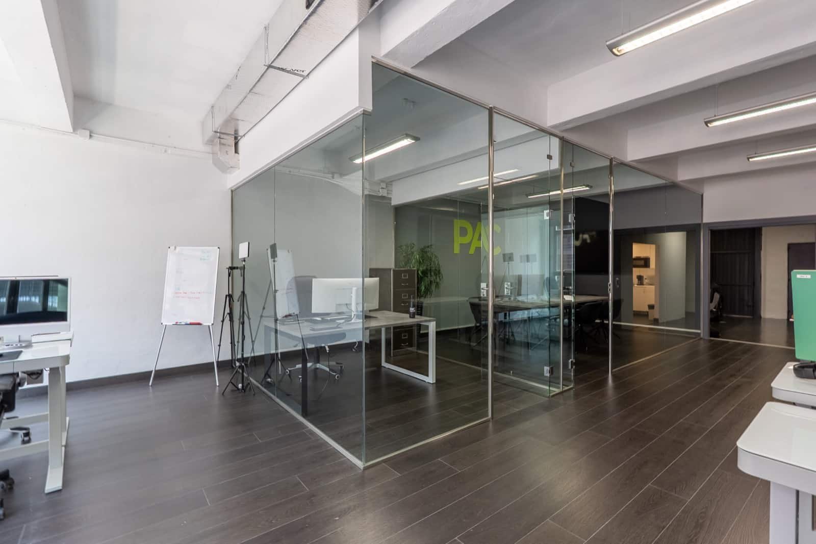 Estudio de la imprenta con maquinaria propia en Bilbao
